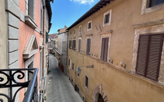 IN TRATTATIVA -SARTEANO (SIENA) – Centro storico