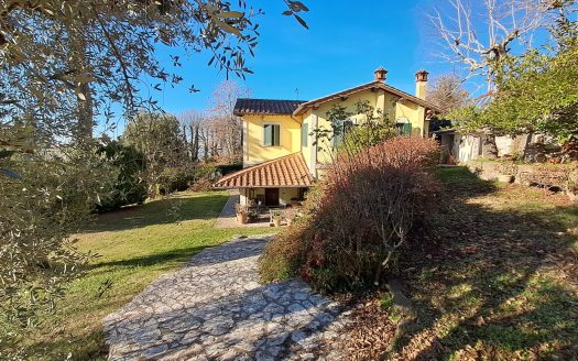 NEMI – Via dei Castagni