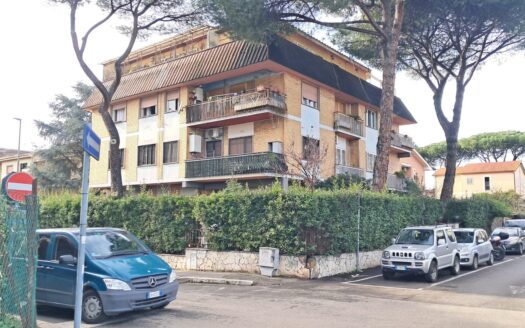 IN TRATTATIVA – Statuario – Via Amantea angolo Via Oppido Mamertina